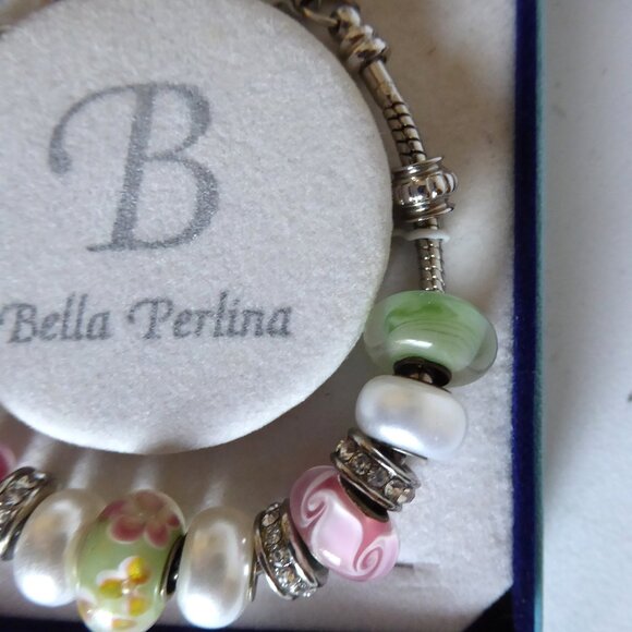 NEW BELLA PERLINA TREE CHARM BEADED RHINESTONE ONE SIZE BRACELET - Picture 6 of 13